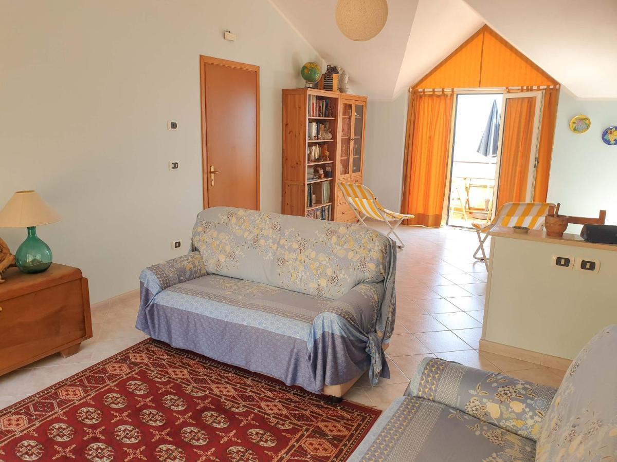 Casa Vacanze Umberto I Bova Marina Luaran gambar
