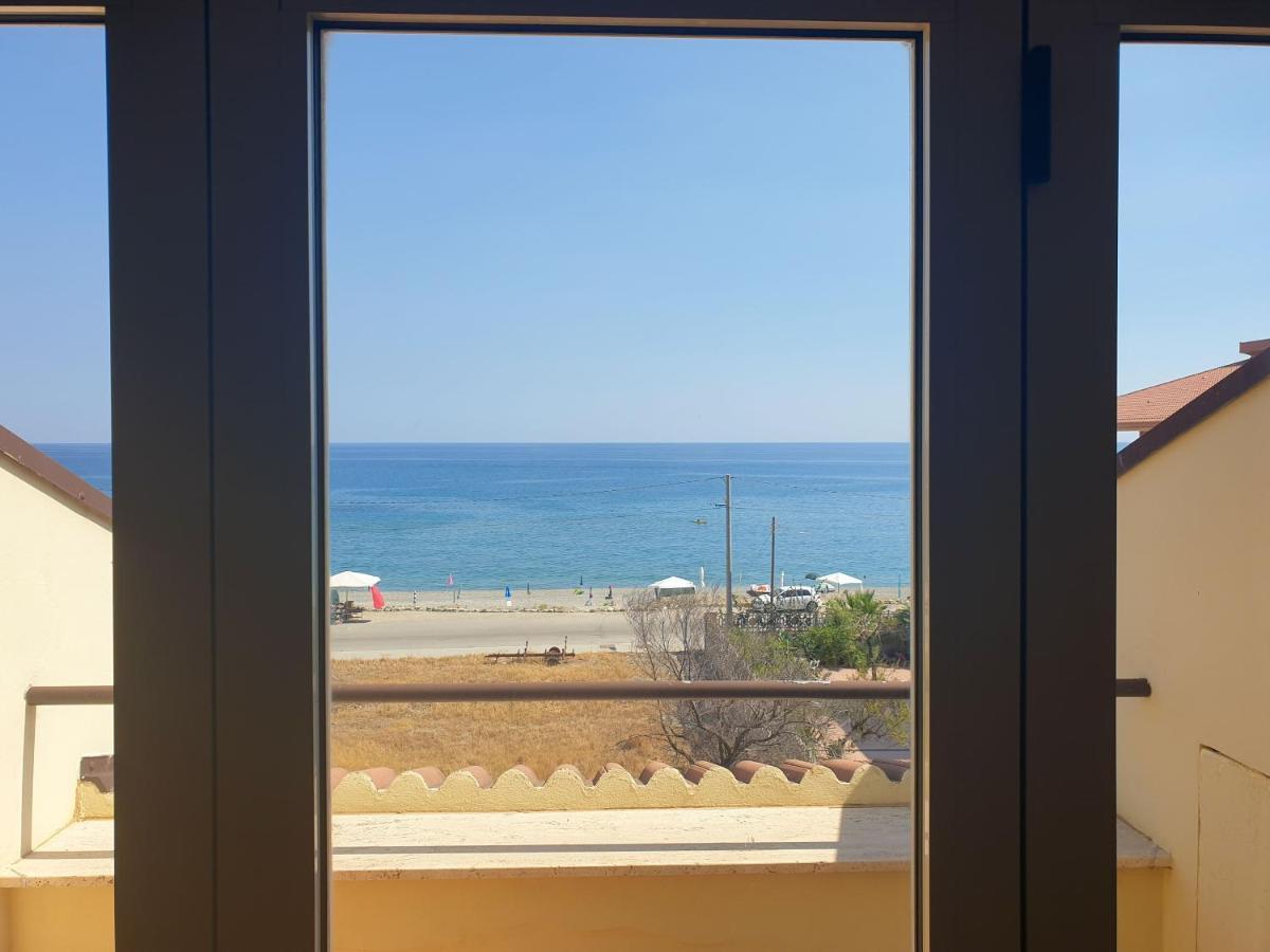 Casa Vacanze Umberto I Bova Marina Luaran gambar
