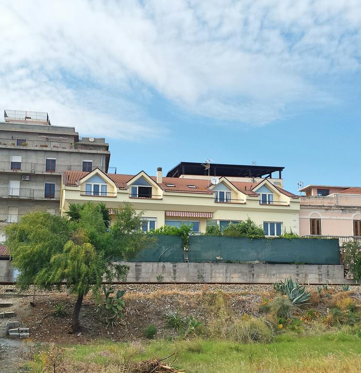 Casa Vacanze Umberto I Bova Marina Luaran gambar