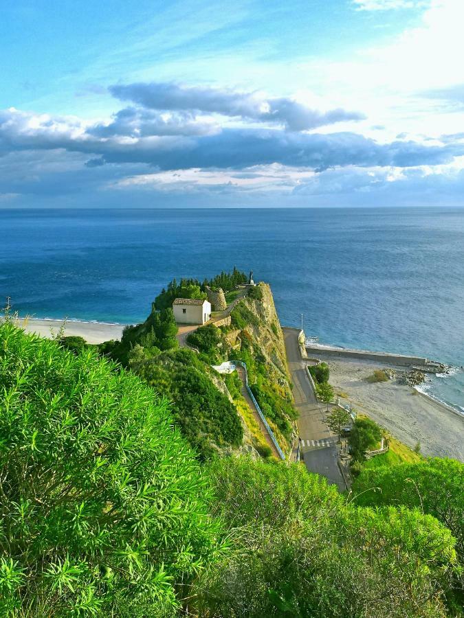 Casa Vacanze Umberto I Bova Marina Luaran gambar